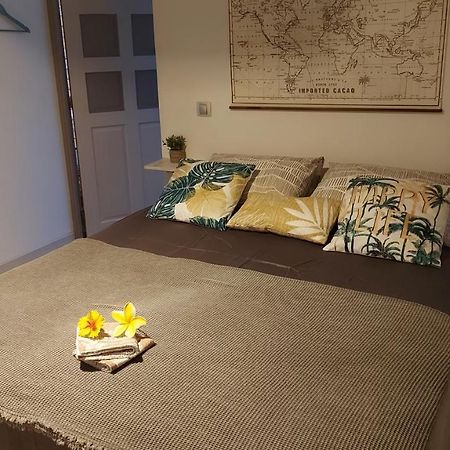 Studio Vaimiti Pour 2 Personnes Vue Mer Et Moorea Faaa Exterior photo