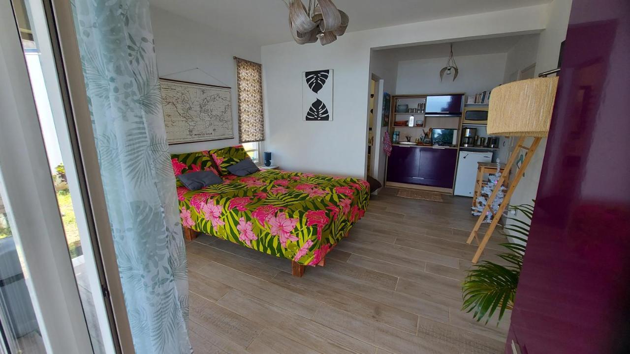 Studio Vaimiti Pour 2 Personnes Vue Mer Et Moorea Faaa Exterior photo